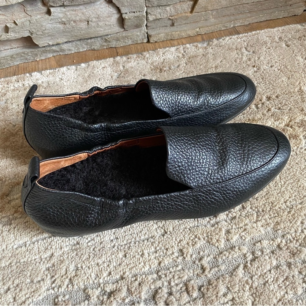 Vionic Amora Faux Fur Insole Loafers Slip On Black Pebbled Leather: 7.5 - Picture 5 of 9